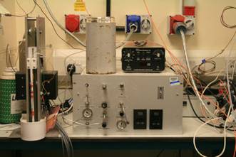 Picture of the custom built GC-pHID instrument.